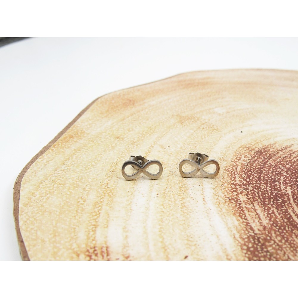 Ατσάλινα σκουλαρίκια σε σχήμα άπειρο Είδη Δώρων