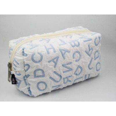 Νεσεσέρ με ανάγλυφα γράμματα 