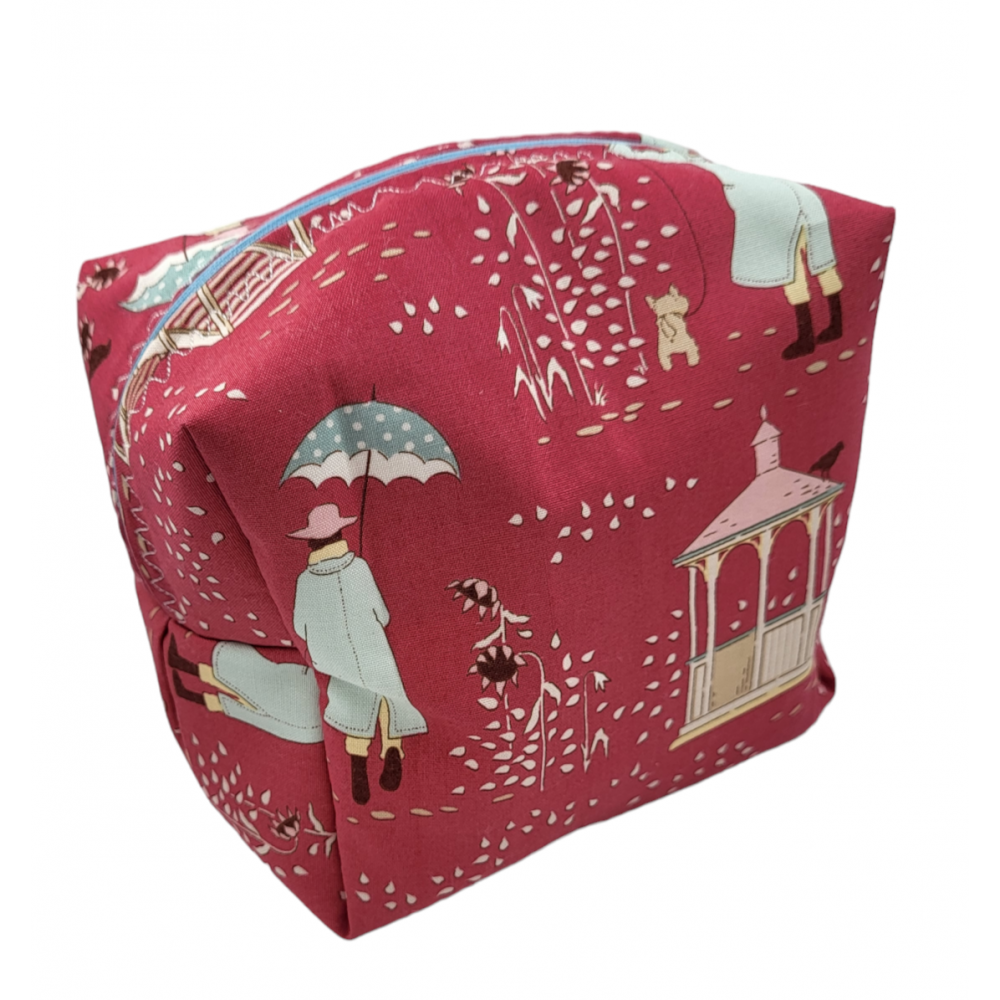 Beauty bag ''umbrella girl''