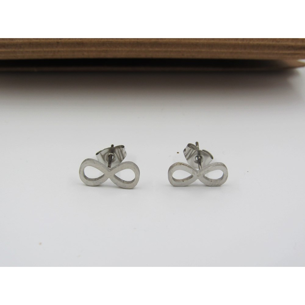 Ατσάλινα σκουλαρίκια σε σχήμα άπειρο Είδη Δώρων